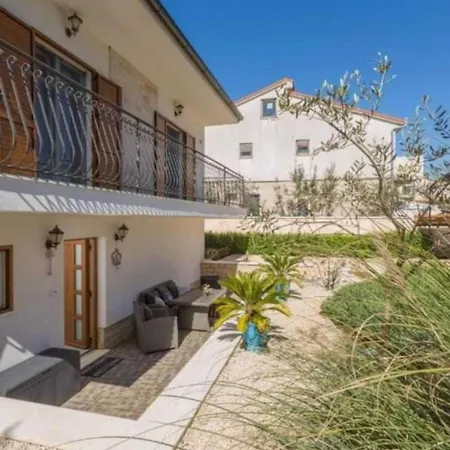 Apartment Amor 아파트 *