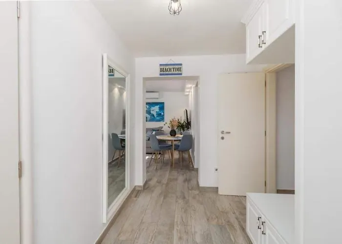 아파트 Apartment Amor 풀라