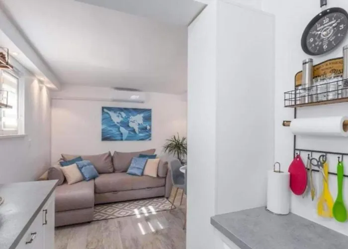 Apartment Amor 아파트