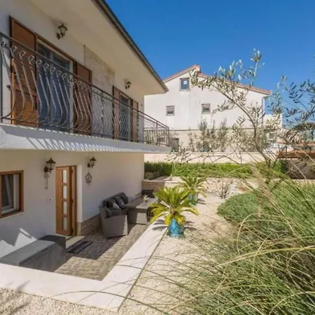 Apartment Amor شقة *